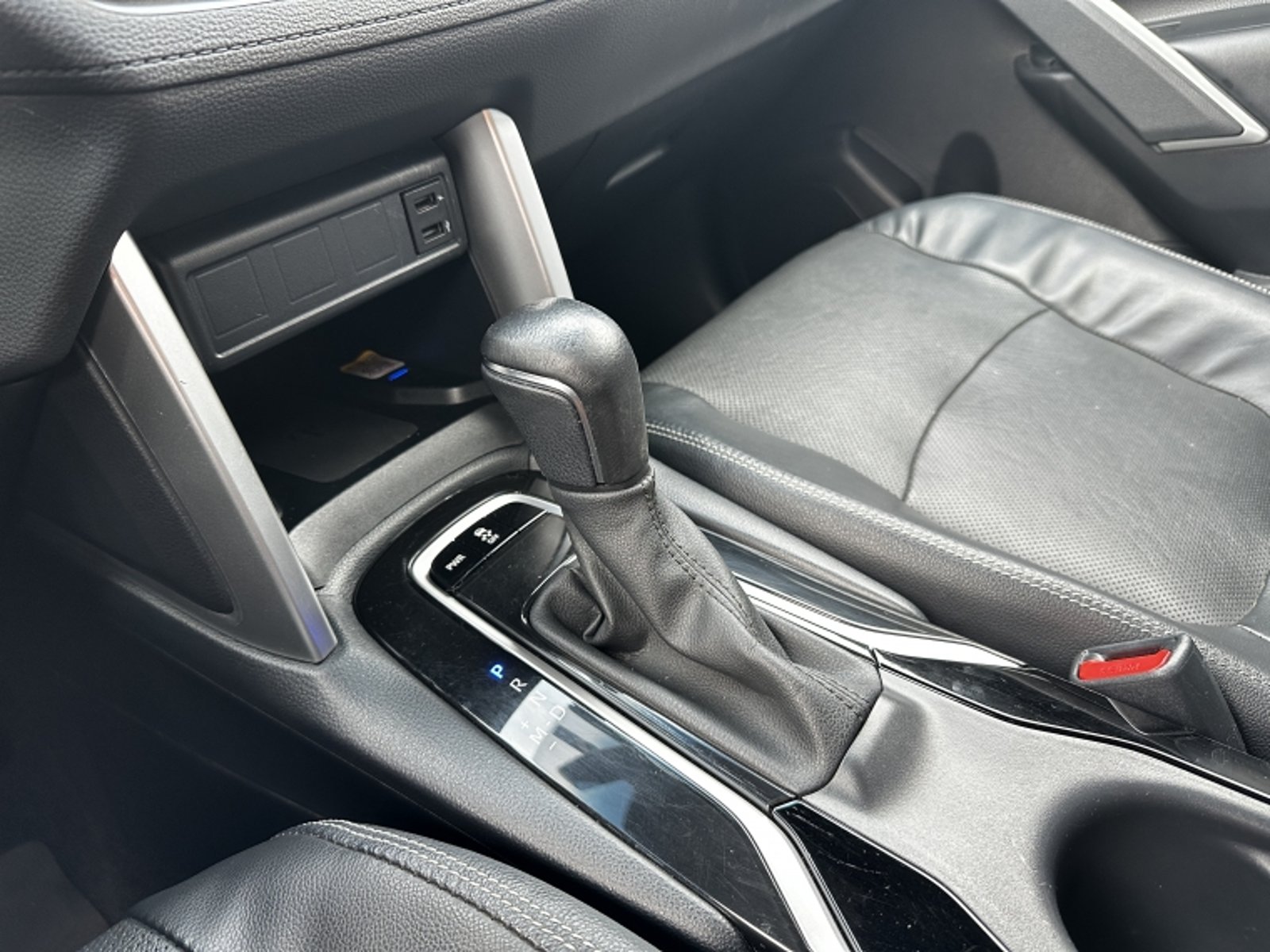 TOYOTA COROLLA 2.0 AUT 2023 - Imagen 14 de 18