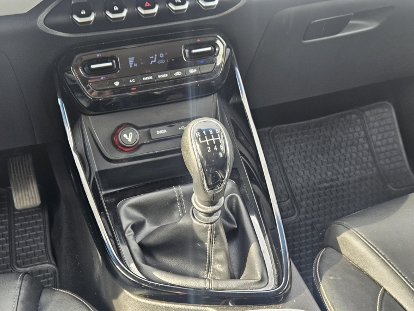 CHEVROLET CAPTIVA PREMIER 1.5 MT 2022 - Imagen 14 de 20