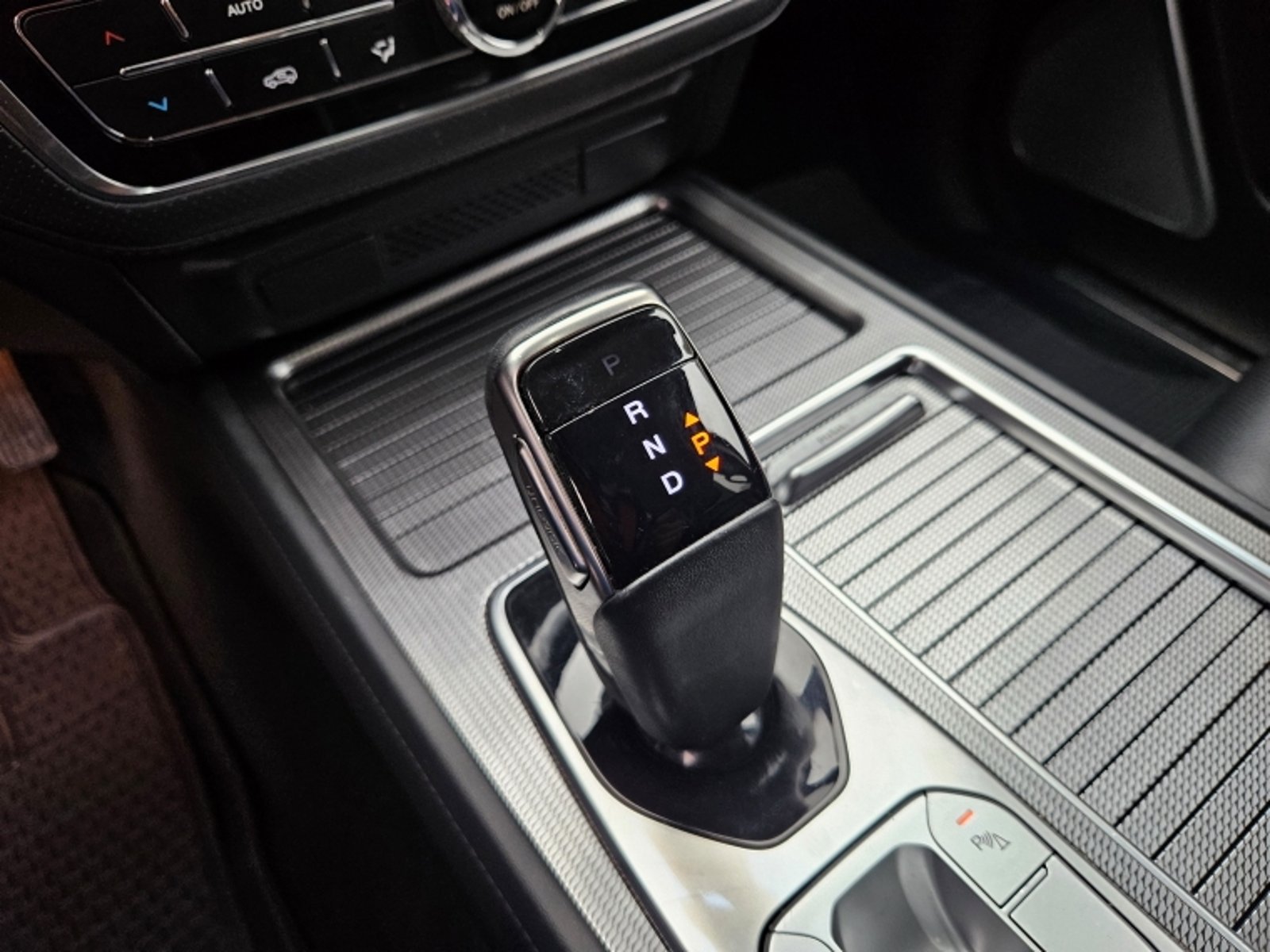 SsangYong REXTON 2.2  GLX AT DIESEL 2024 - Imagen 15 de 19