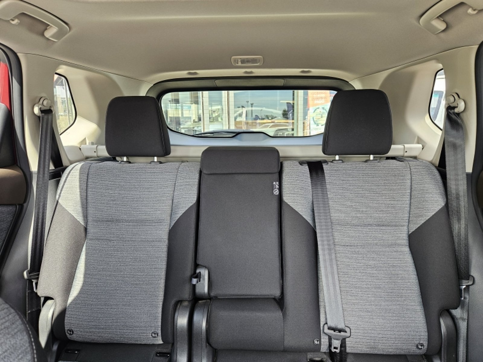 NISSAN X-TRAIL ADVANCE 3ROW AT 2.5 2024 - Imagen 17 de 20