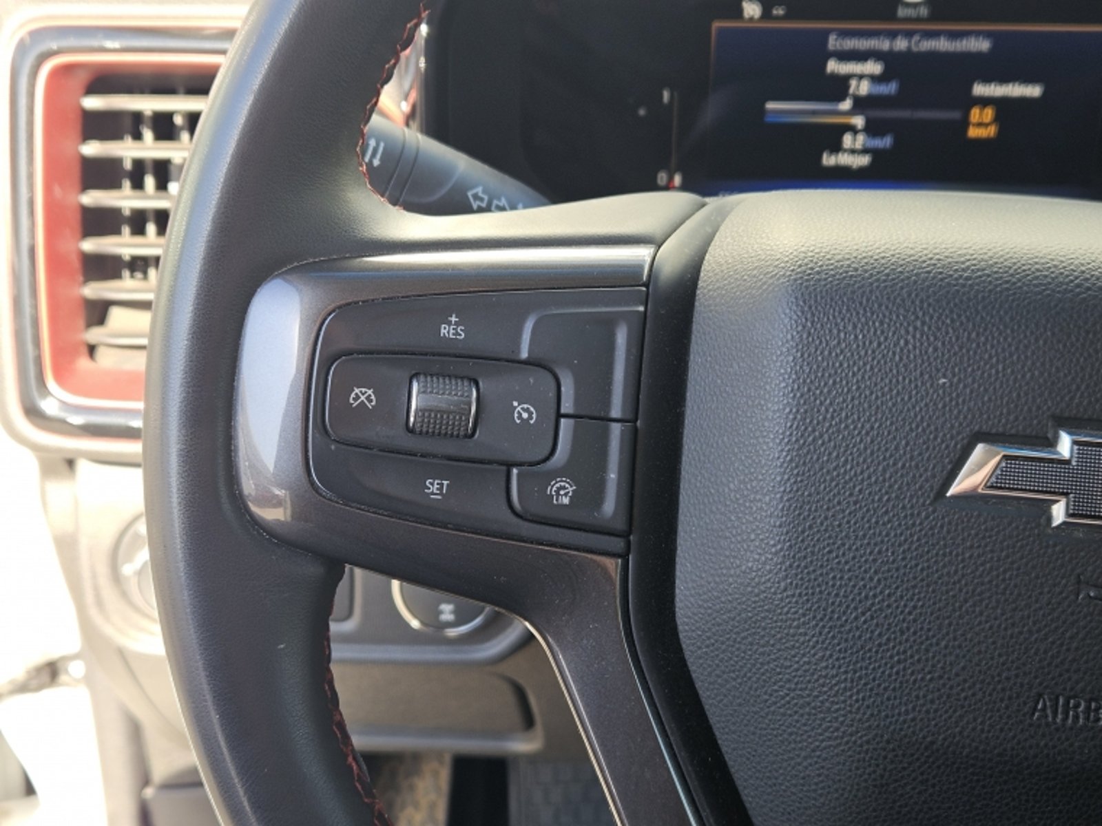 CHEVROLET COLORADO TD Z71 AT 4WD S 2024 - Imagen 17 de 20
