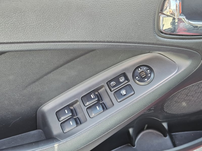 Kia CERATO 5 5 EX MT 1.6 2019 - Imagen 14 de 18