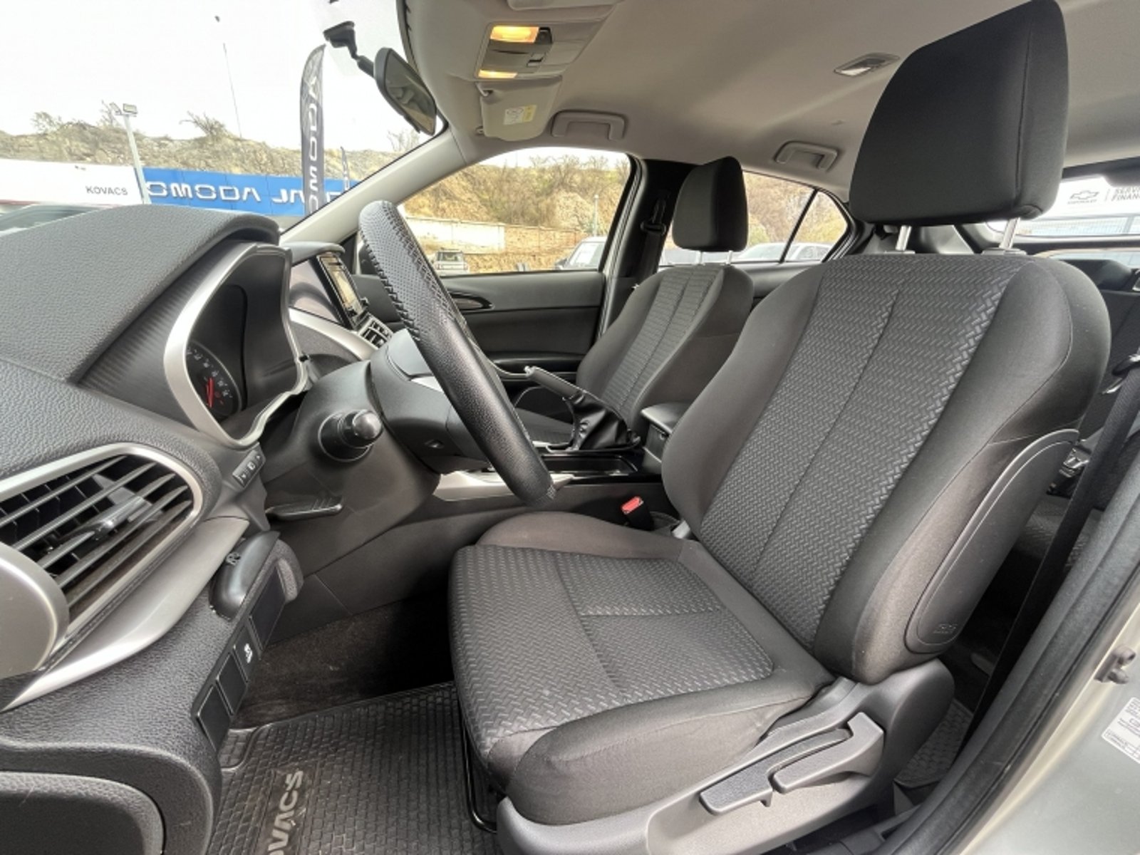 Mitsubishi ECLIPSE 1.5 RX MT 2021 - Imagen 14 de 20