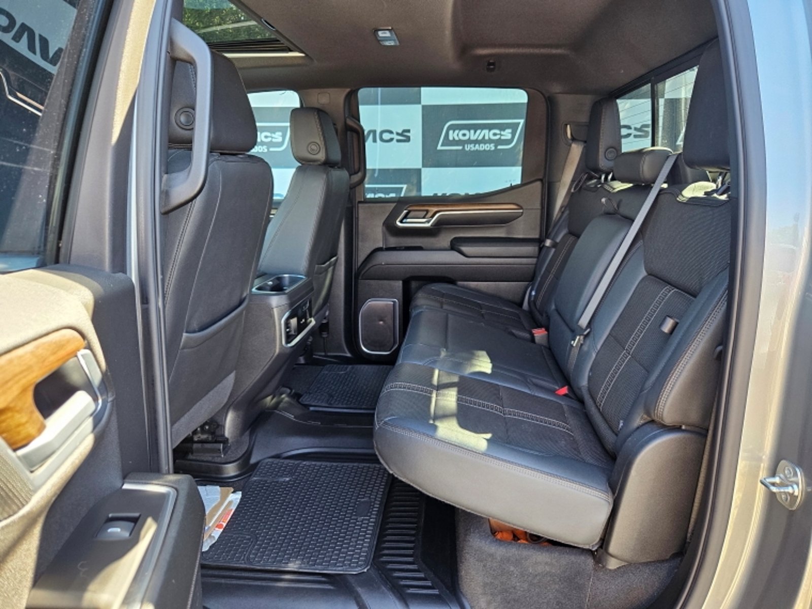 Chevrolet SILVERADO SILVERADO 4X4 3.0L AUT 2025 - Foto 5 de 19
