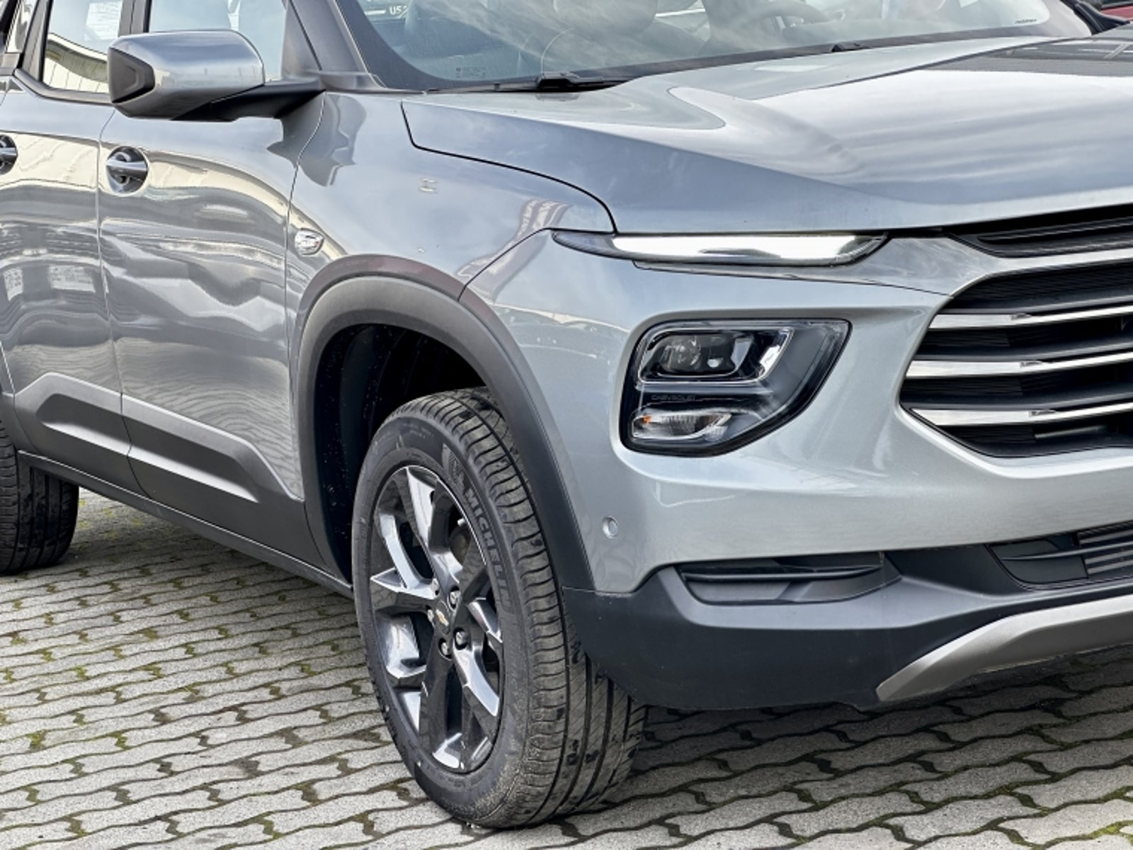 Chevrolet MONTANA 1.2T PREMIER MT S 2026 - Imagen 4 de 18