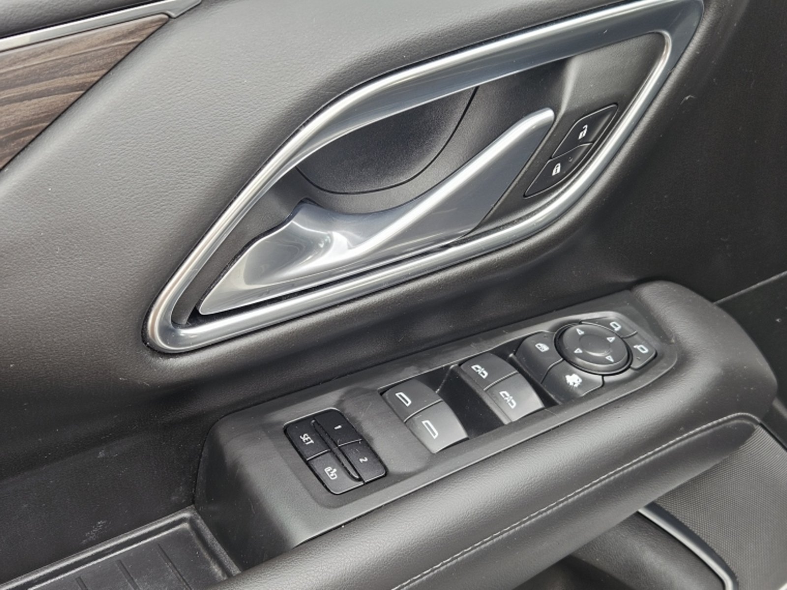 CHEVROLET TAHOE Z71 5.3 4X4 AUT 2022 - Imagen 15 de 20