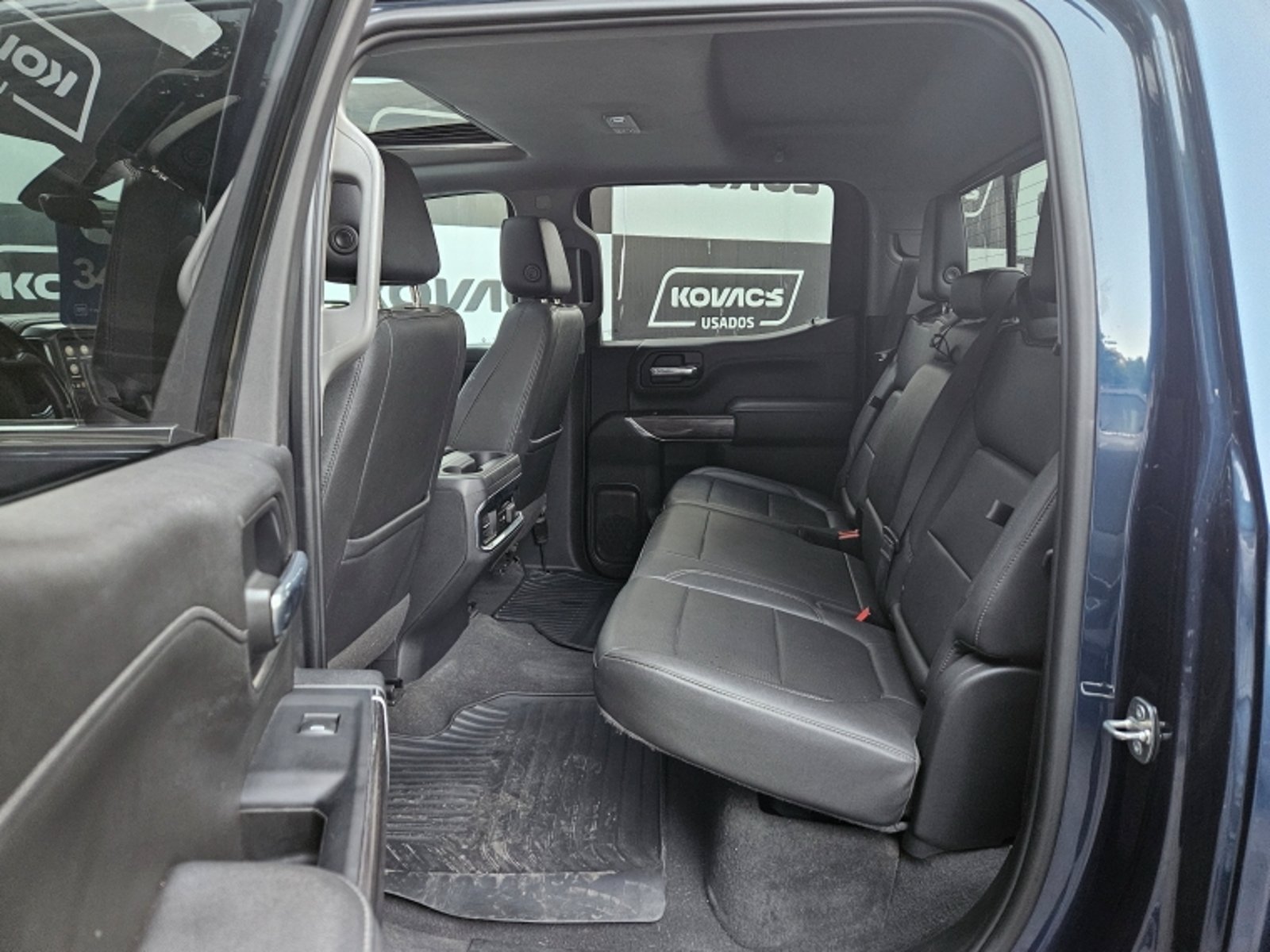 CHEVROLET SILVERADO 3.0  CC LTZ AT  4X4  DIESEL 2022 - Imagen 7 de 18