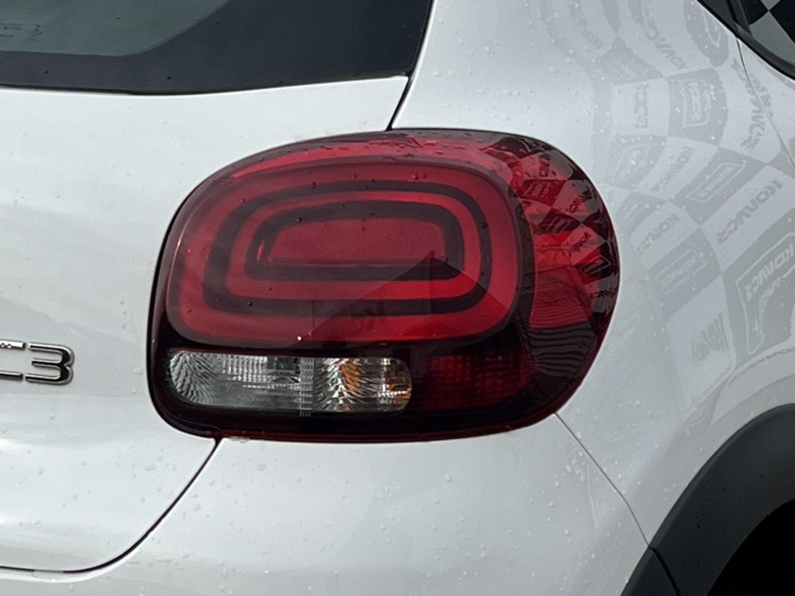 Citroën C-3 BLUEHDI 100 S&S FEEL MT 2023 - Imagen 10 de 20
