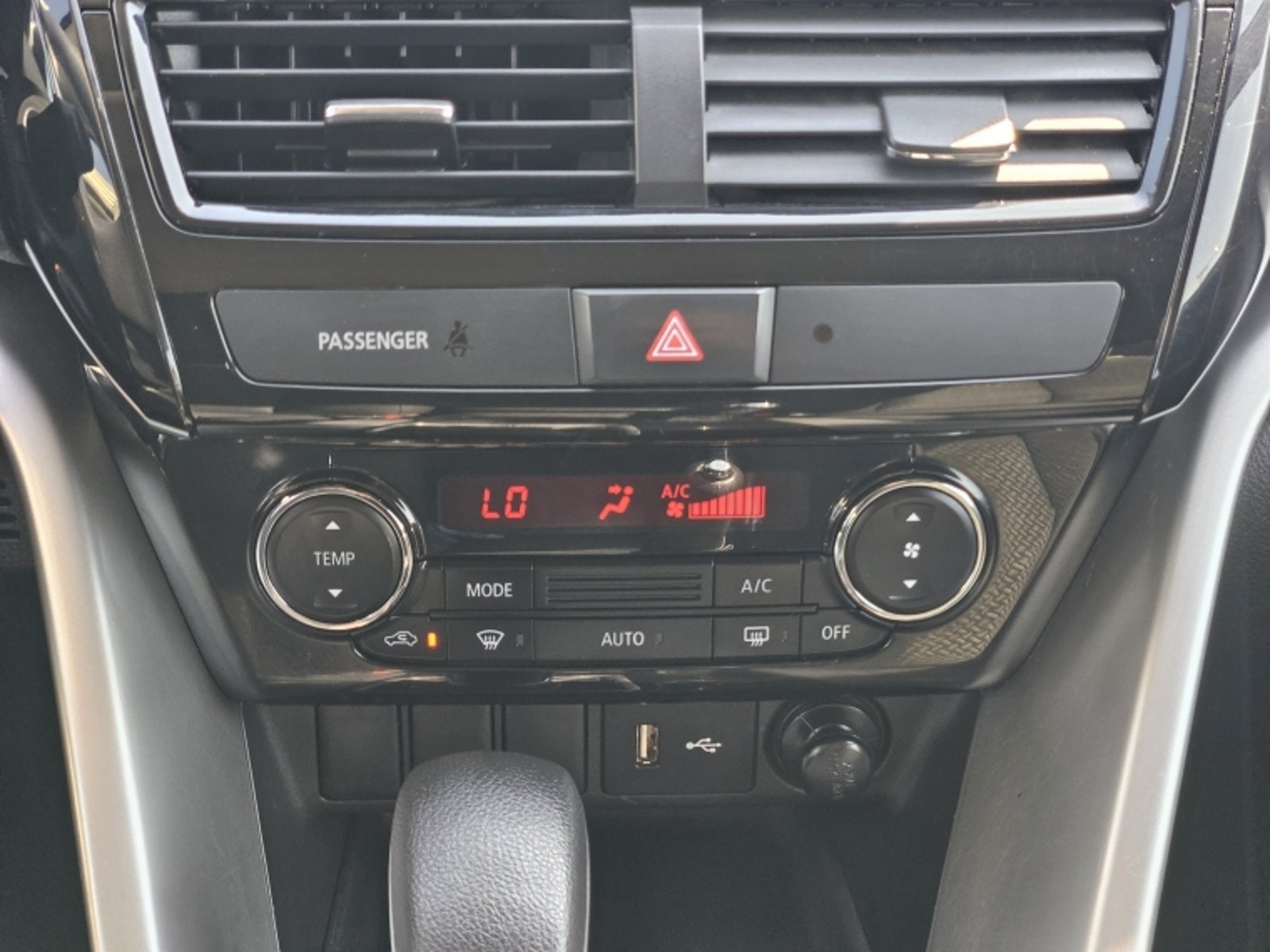MITSUBISHI ECLIPSE CROSS RX AT 1.5 2023 - Imagen 11 de 19