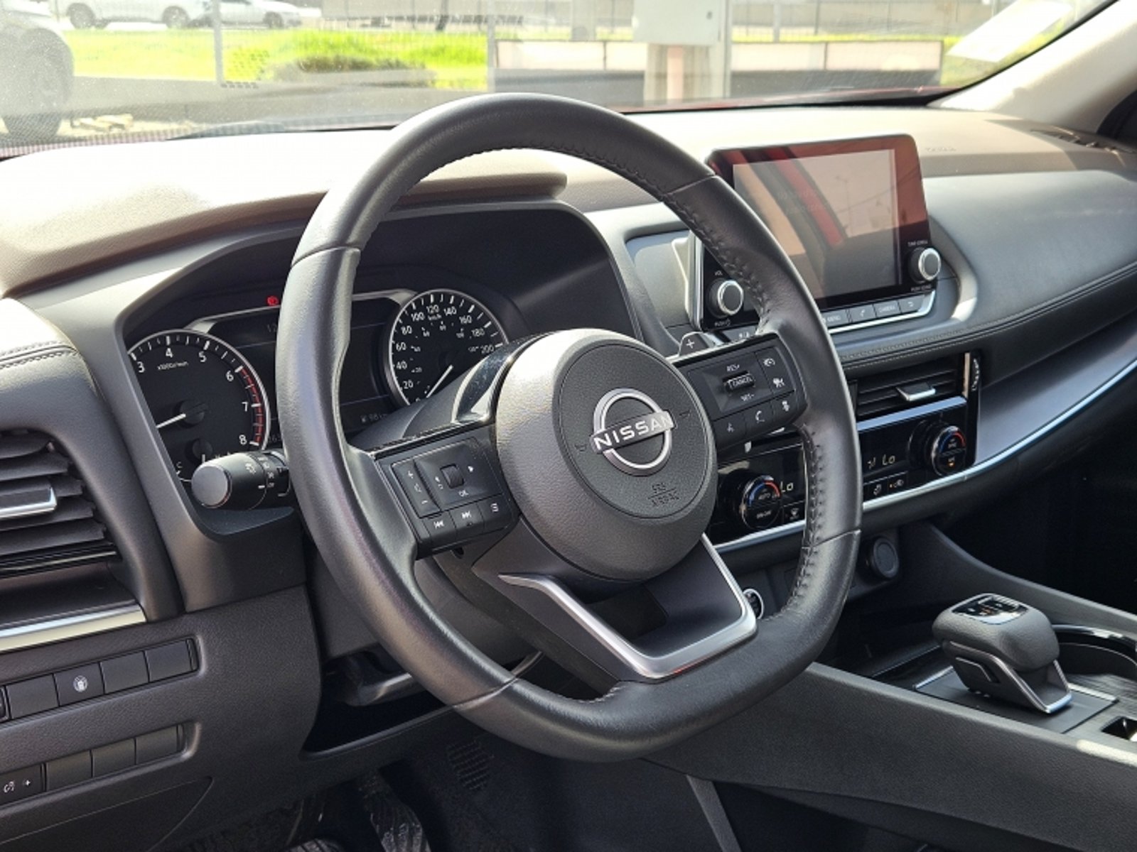 NISSAN X-TRAIL ADVANCE 3ROW AT 2.5 2024 - Imagen 15 de 20