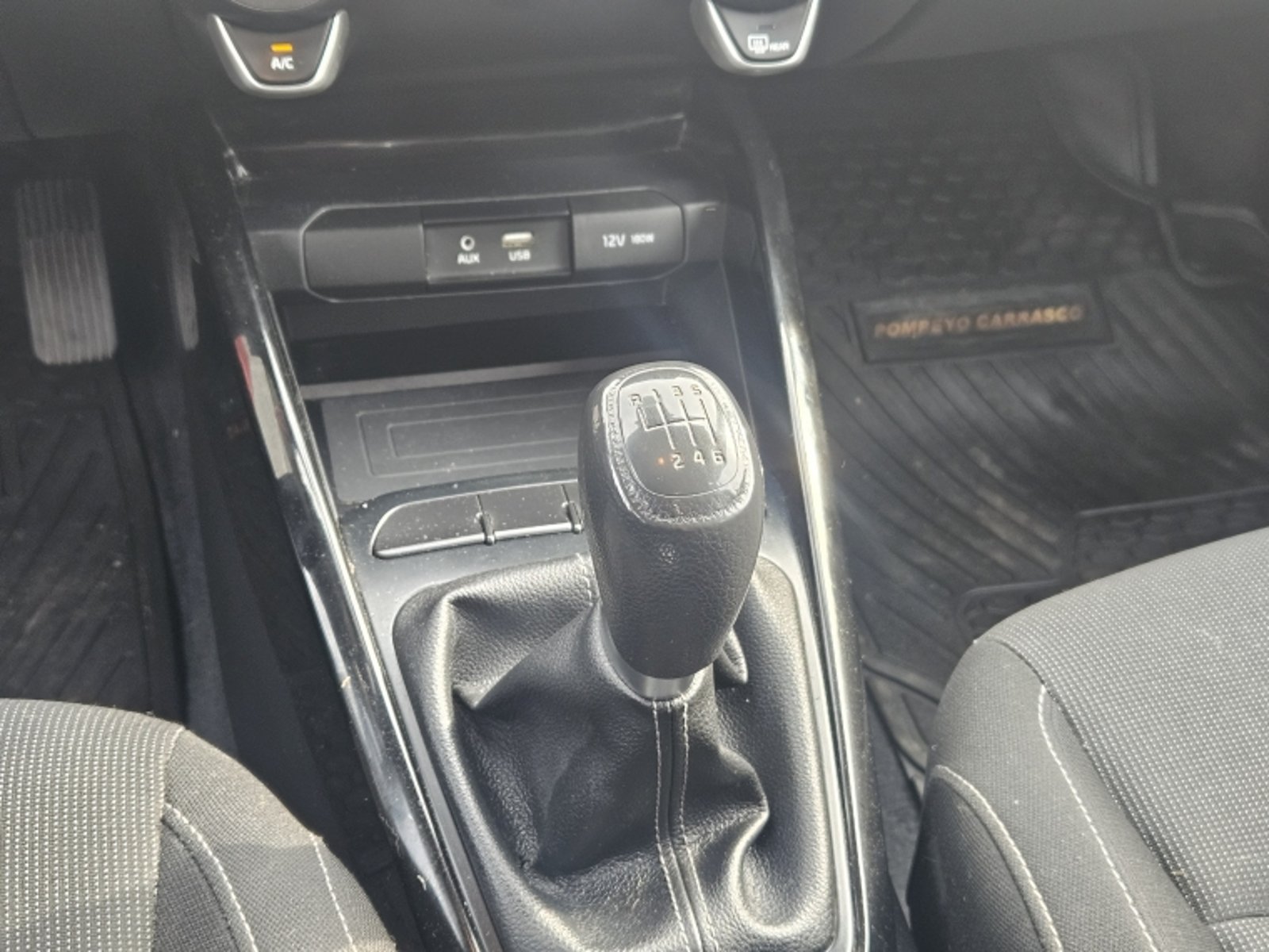 KIA RIO 5 EX 1.4 MT 2021 - Imagen 12 de 20