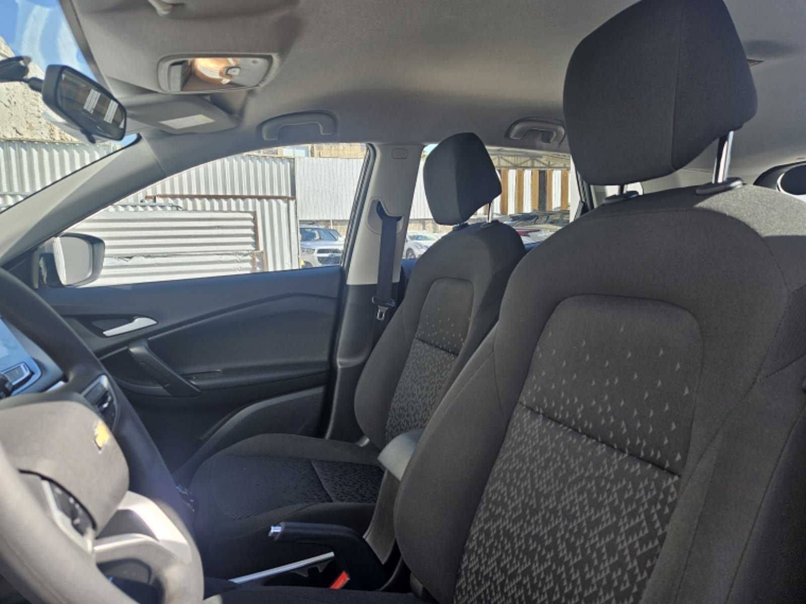 CHEVROLET TRACKER LS MT 2023 - Imagen 15 de 20
