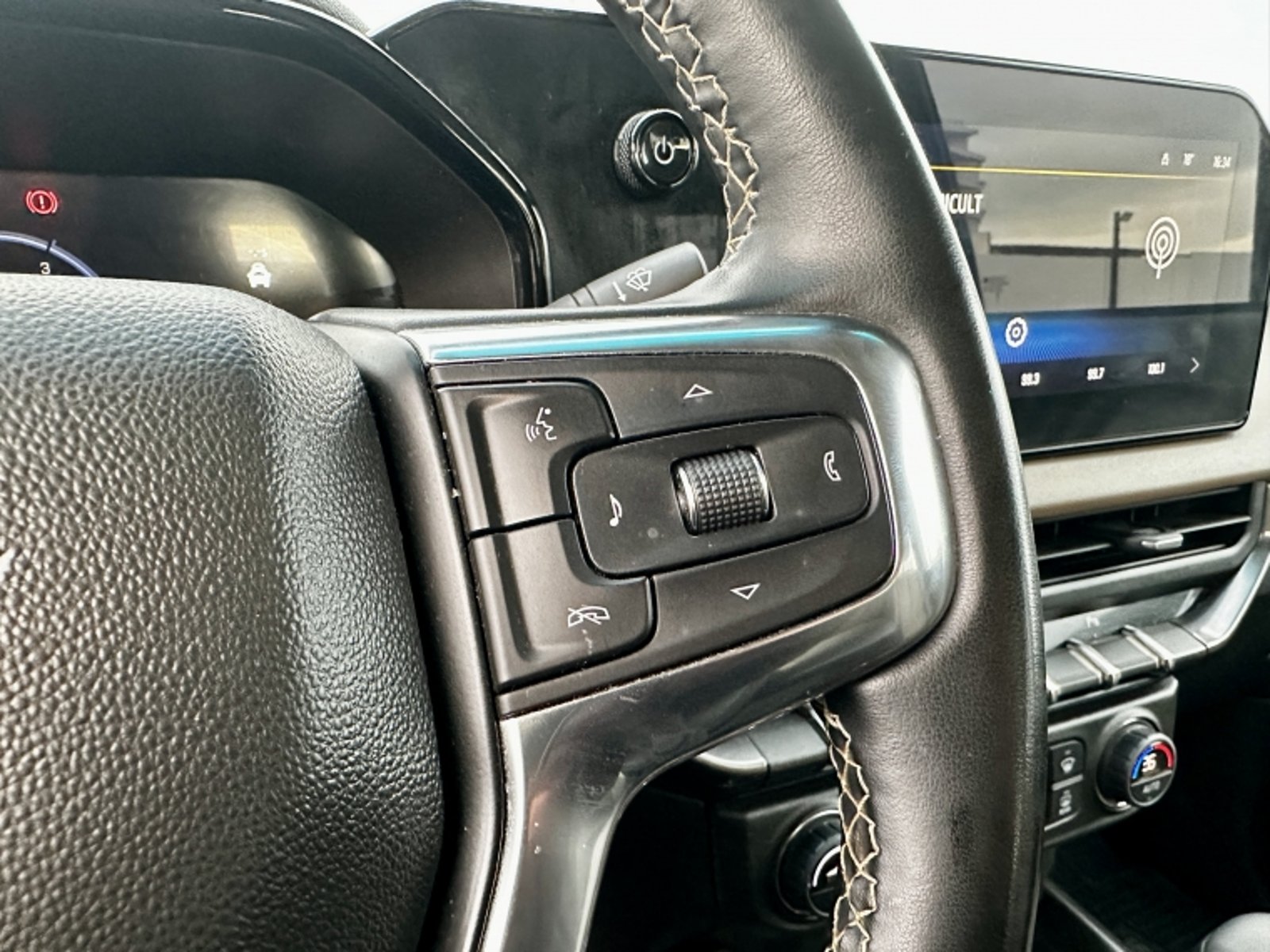 CHEVROLET COLORADO 2.8 HC AT 2024 - Imagen 12 de 18