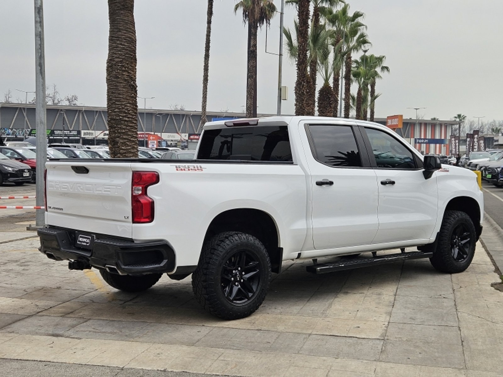 Chevrolet SILVERADO SILVERADO 5.3L LT TB AT 4WD 2022 - Foto 4 de 19