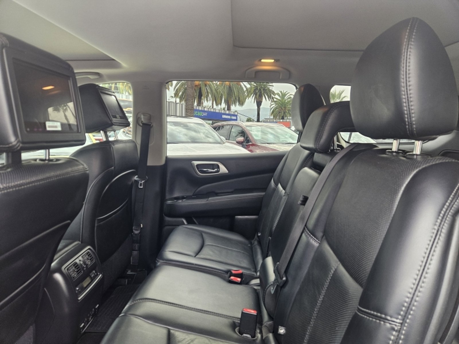 Nissan PATHFINDER 4X4 3.5 AUT CVT EXCLUCIVE 2018 - Imagen 9 de 20