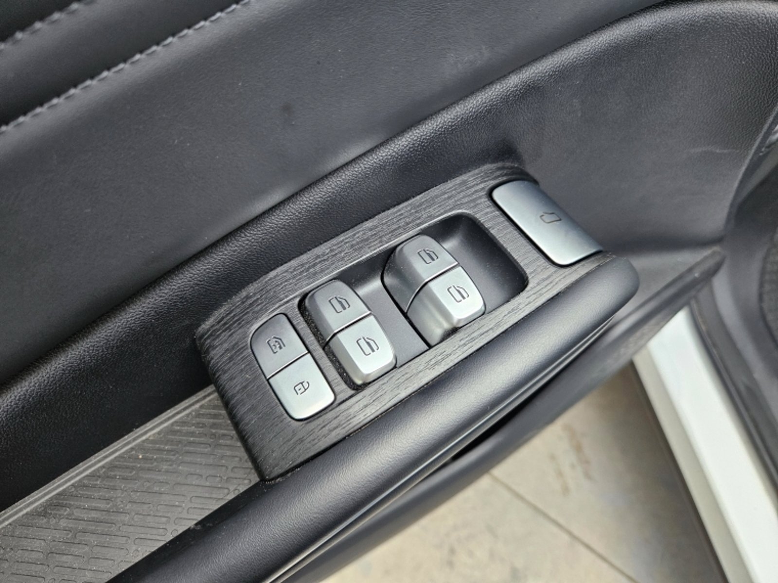 OMODA C7 1.6T PRESTIGE AWD 2026 - Imagen 14 de 20