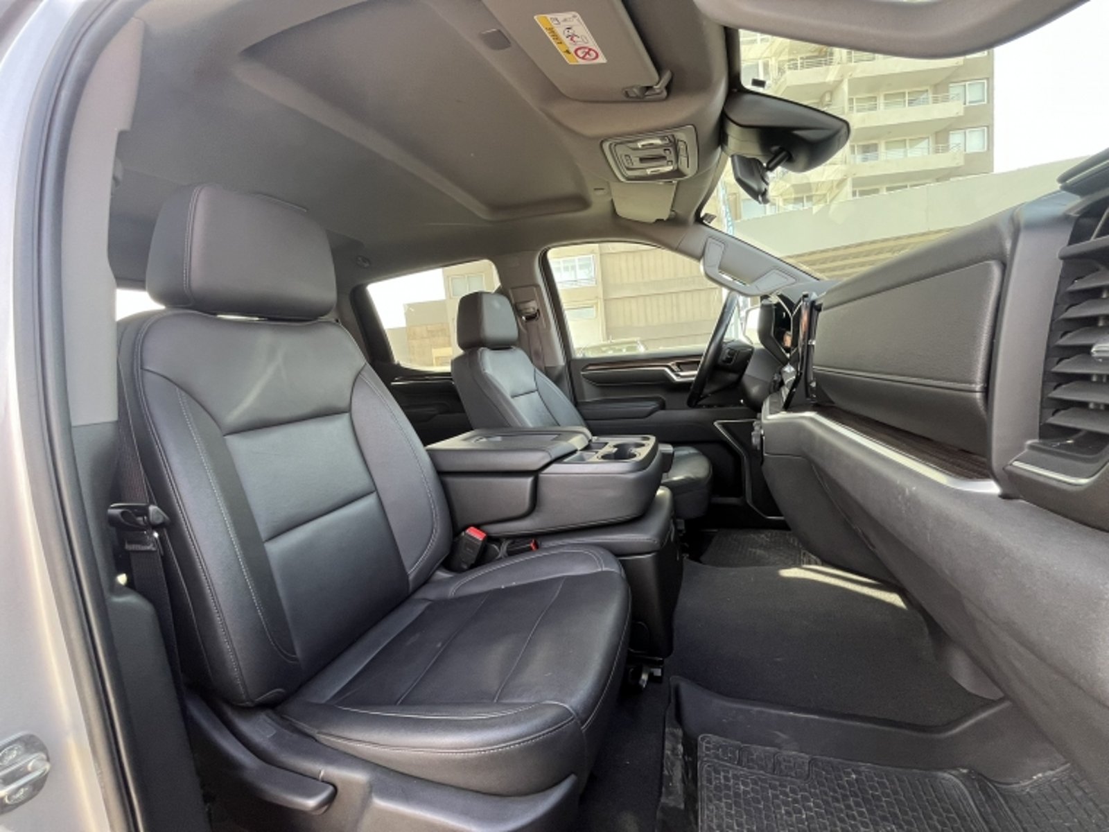 CHEVROLET SILVERADO TB 4WD 5.3 2023 - Imagen 20 de 20