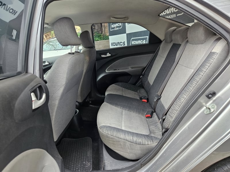 Kia SOLUTO 1.4 LX MT 2024 - Imagen 5 de 18