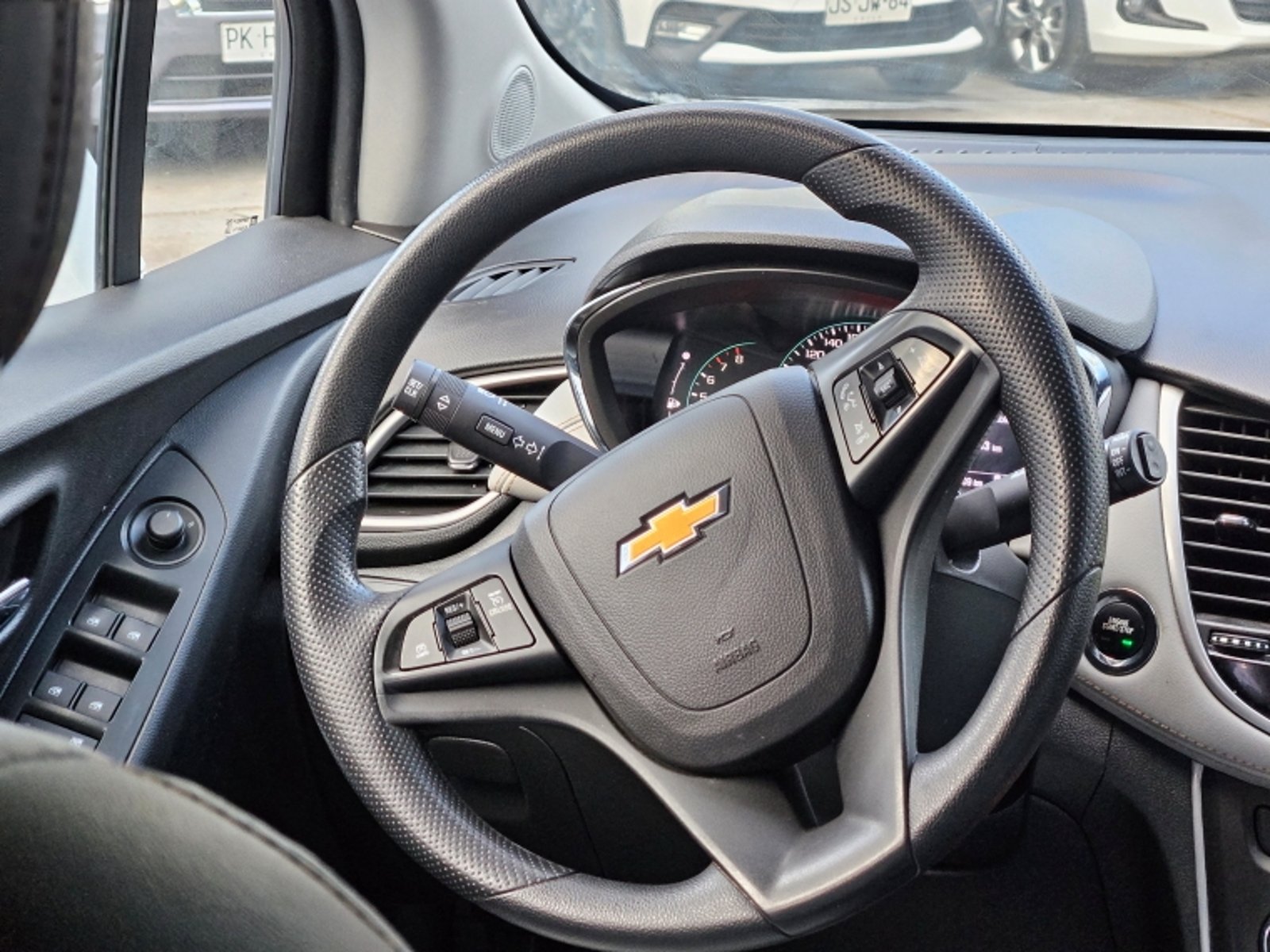 Chevrolet TRACKER 1.8 LT AT 4X4 2020 - Imagen 8 de 19