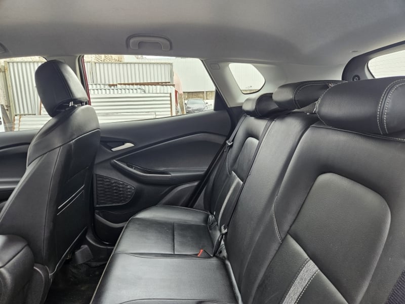 Chevrolet TRACKER 1.2T LTZ MT 2025 - Imagen 8 de 20