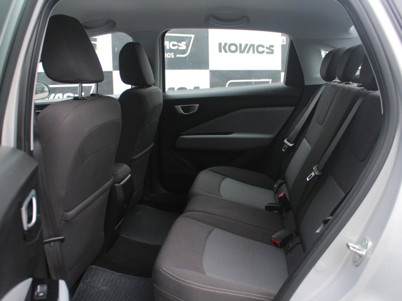 Chevrolet SAIL 1.5  NB  CVT 2024 - Imagen 8 de 18