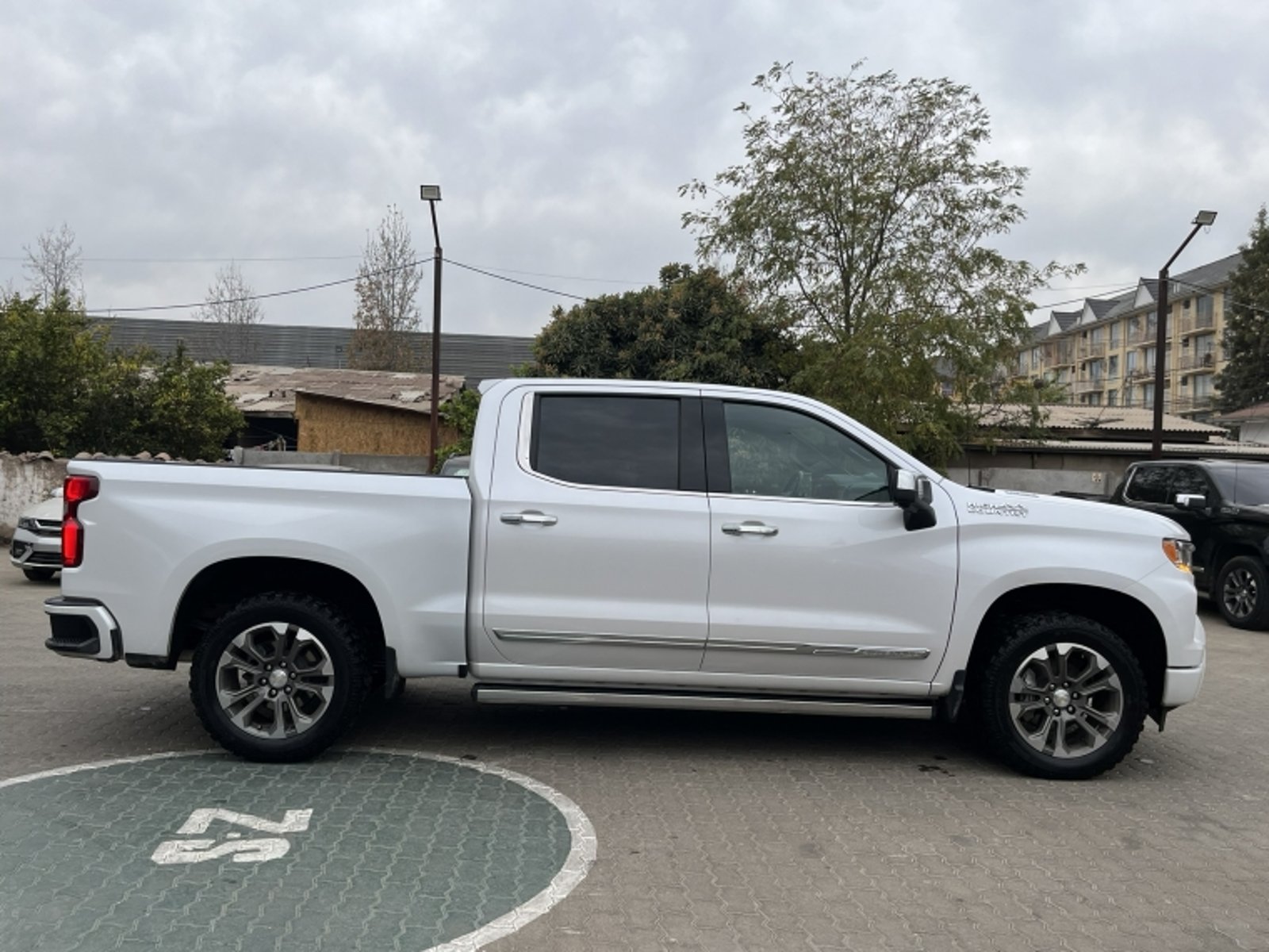 CHEVROLET SILVERADO HIGH COUNTRY 3.0TD 2023 - Imagen 6 de 20