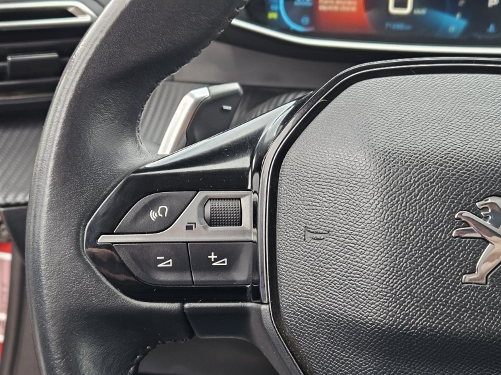 PEUGEOT 2008 1.2 ALLURE PACK PURETECH 130 AT 2008 - Imagen 18 de 20
