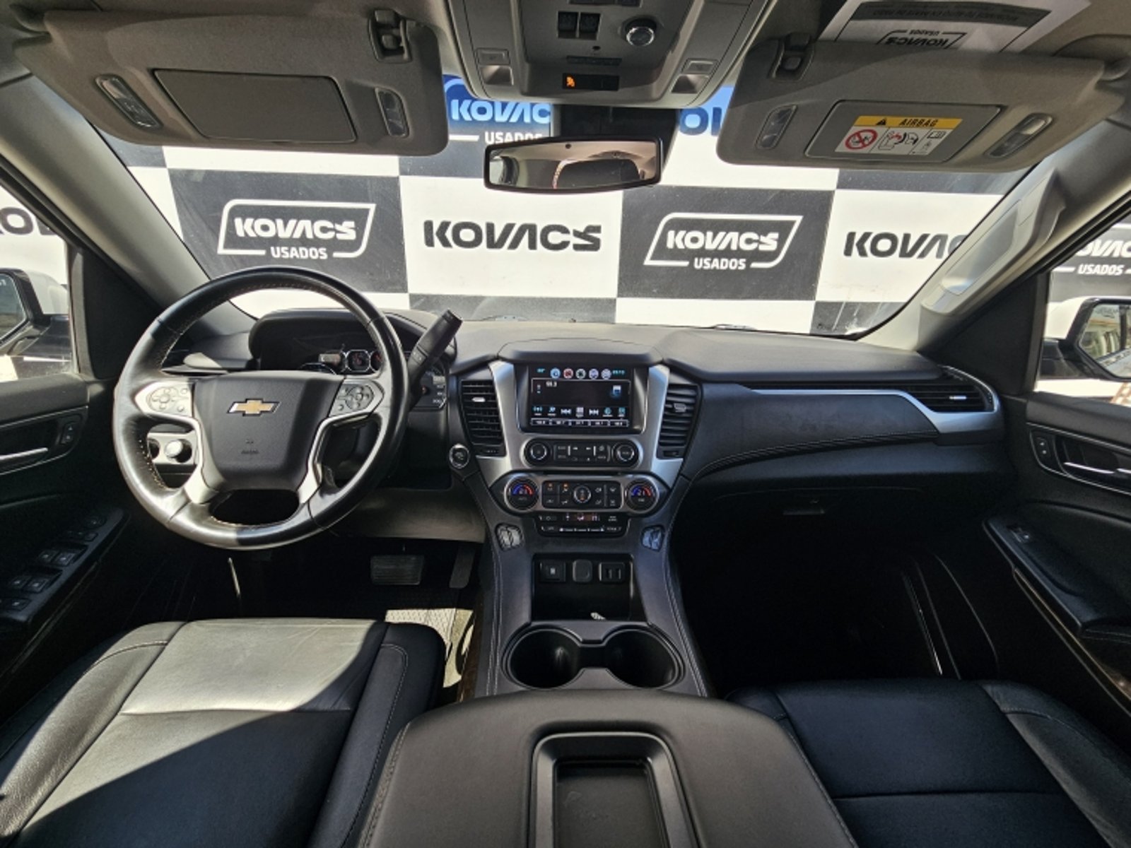 CHEVROLET SUBURBAN 2019 - Imagen 9 de 20