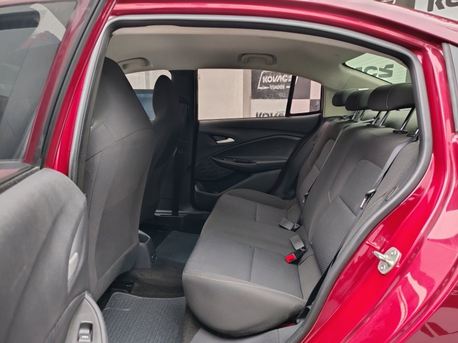 CHEVROLET ONIX 1.0 SEDAN LTZ MT 2024 - Imagen 5 de 20