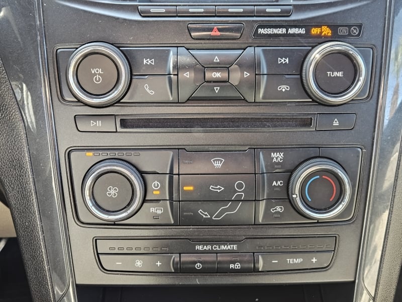 Ford EXPLORER ECOBOOST 2.3 4X2 AT 2019 - Imagen 14 de 20