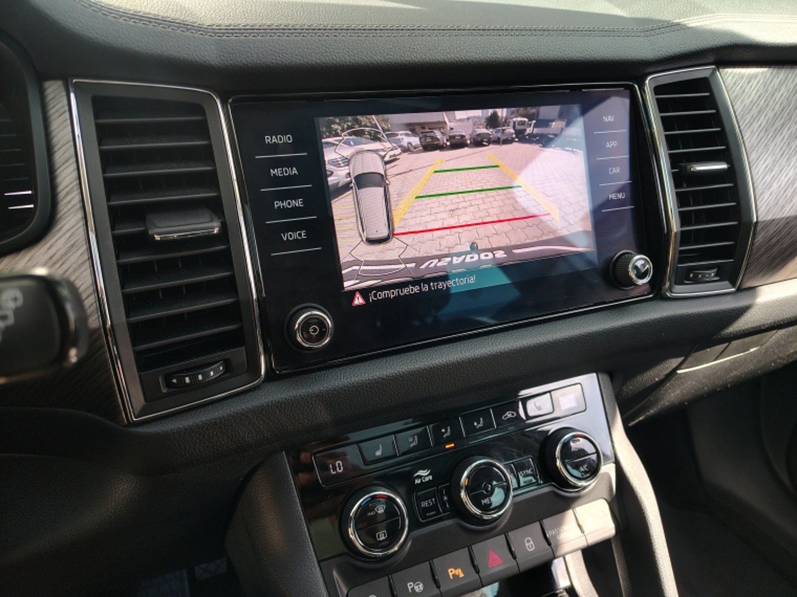 SKODA KODIAQ 2.0 TSI STYLE AT 4X4 2022 - Imagen 18 de 19