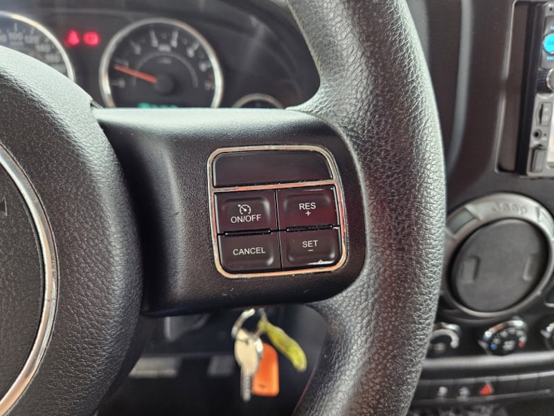 Jeep WRANGLER UNLIMITED 4X4 2014 - Imagen 19 de 20