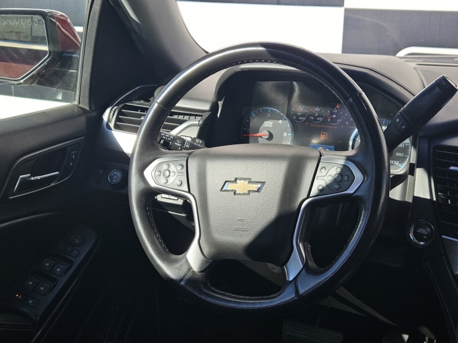 CHEVROLET SUBURBAN 5.3 LT AT 4X4 2018 - Imagen 11 de 20