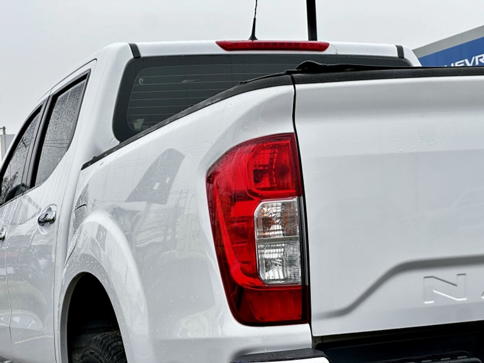 NISSAN NAVARA 2.3 MT 2021 - Imagen 8 de 19