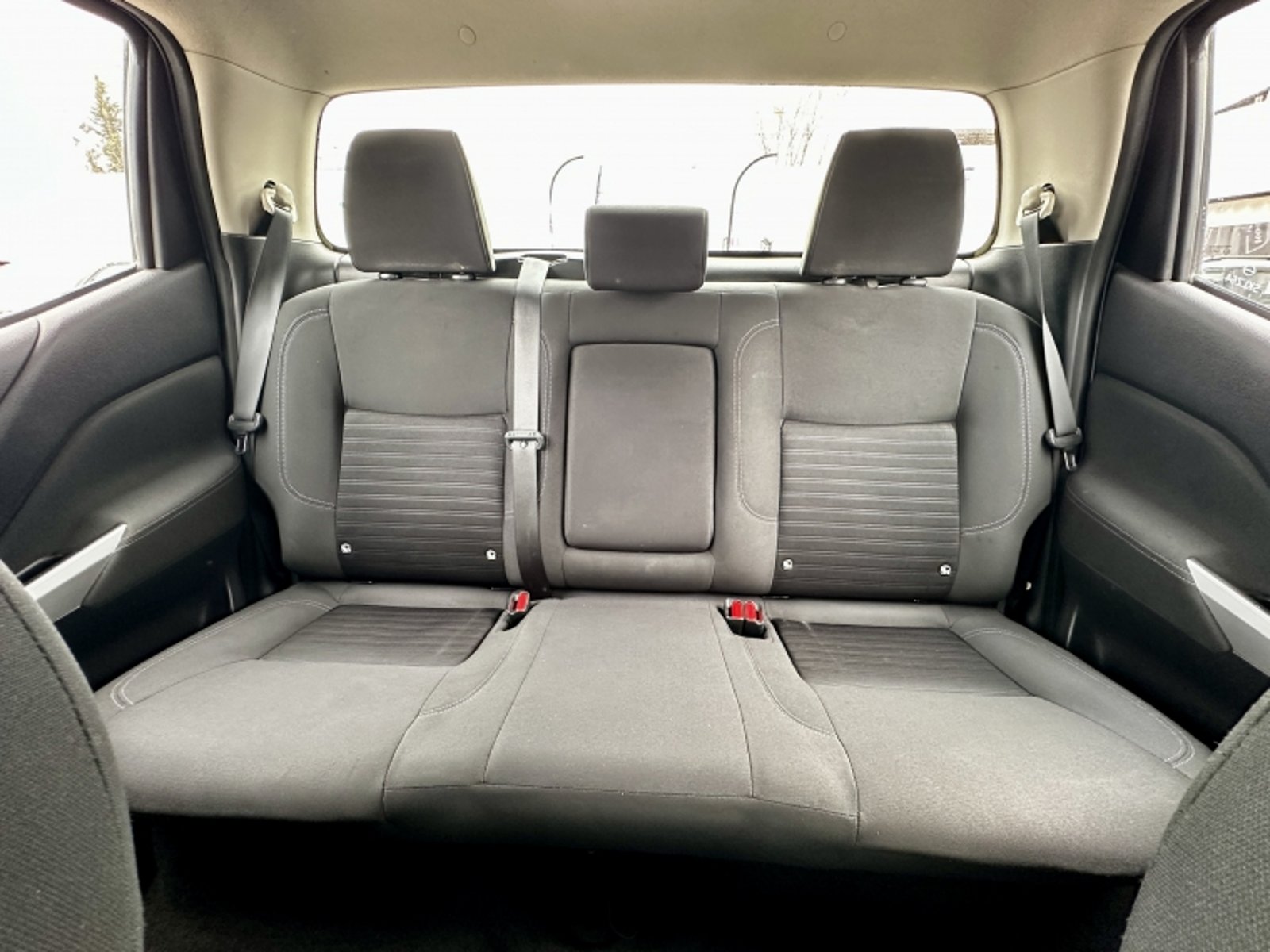 Nissan NAVARA 2.3 DC SE MT 4X2 DIESEL 2023 - Imagen 17 de 18