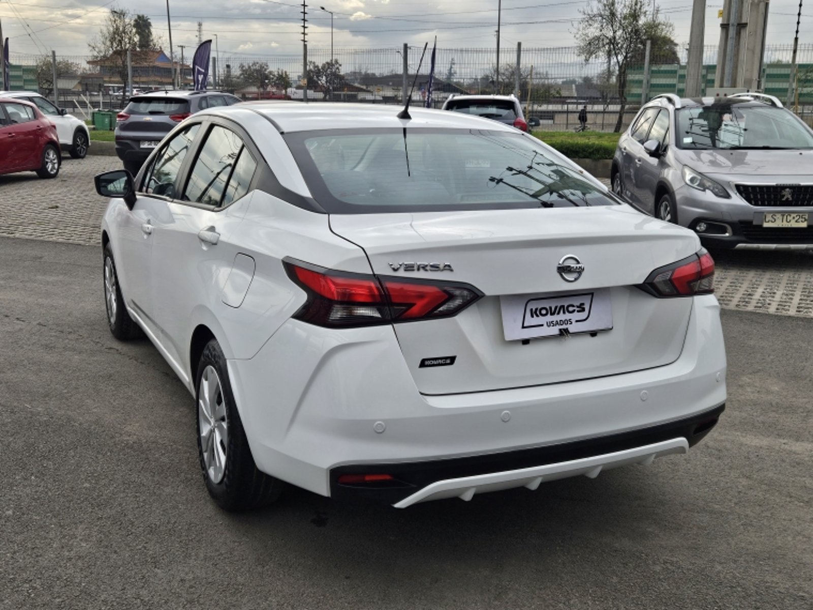 Nissan VERSA VERSA SENSE MT 1.6 2023 - Imagen 6 de 20
