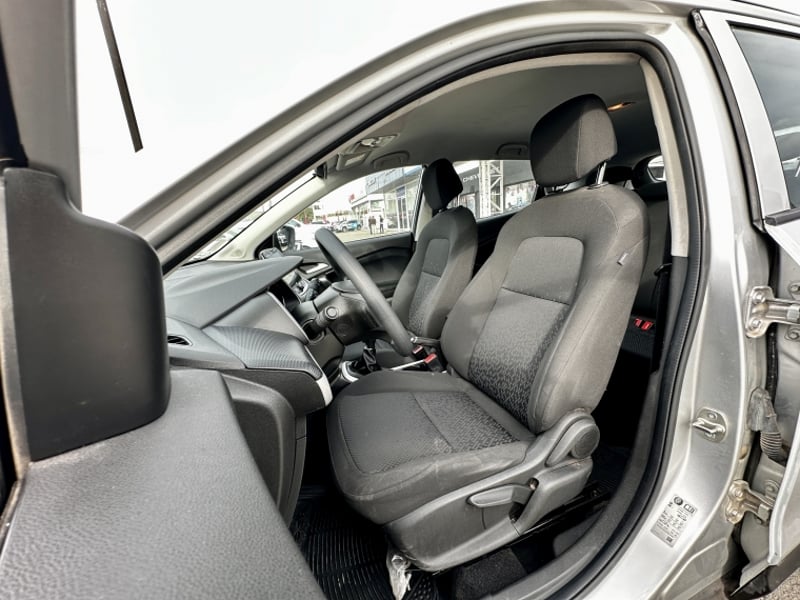 Chevrolet TRACKER 1.2 LTZ MT 2023 - Imagen 9 de 18
