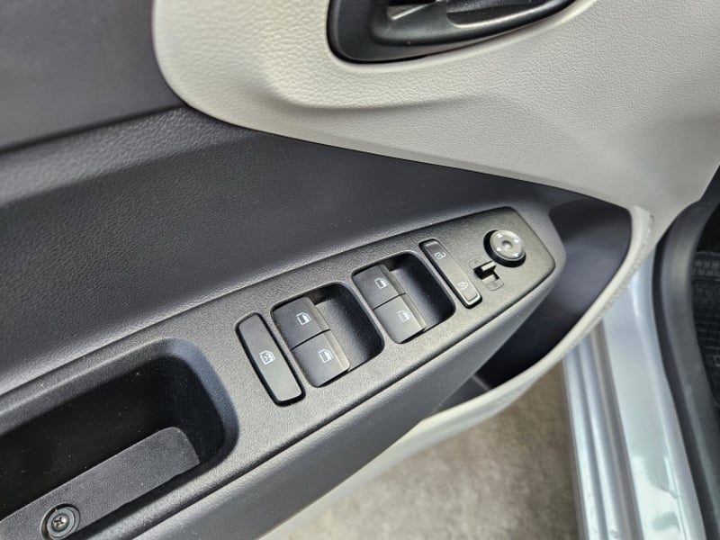 Hyundai GRAND I10 AI3  SEDAN 1.2 AT PLUS FL 2026 - Imagen 13 de 19