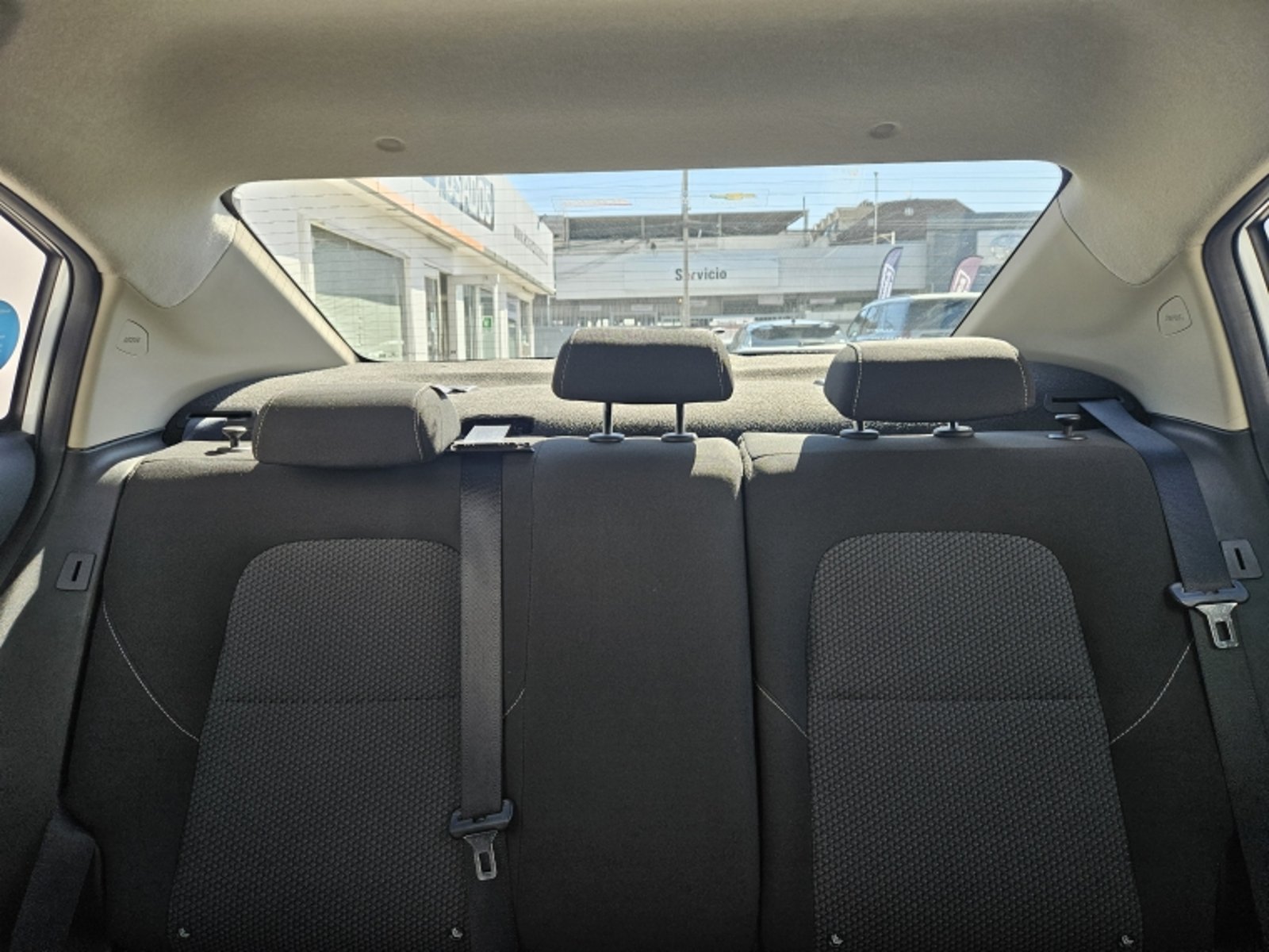 CHEVROLET ONIX LT MT 2023 - Imagen 15 de 20