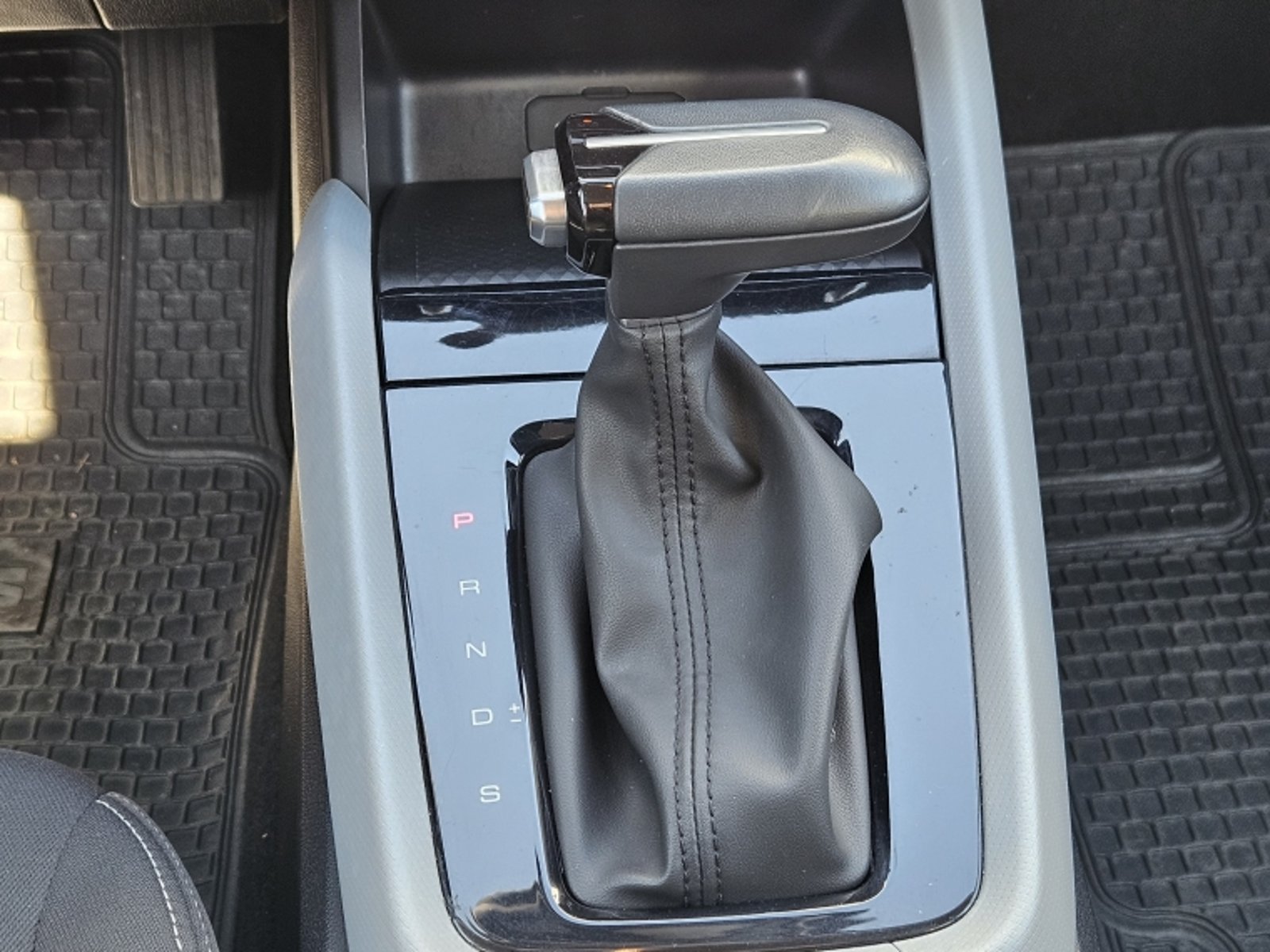 CHEVROLET SAIL 1.5 LTZ AT 2024 - Imagen 12 de 19