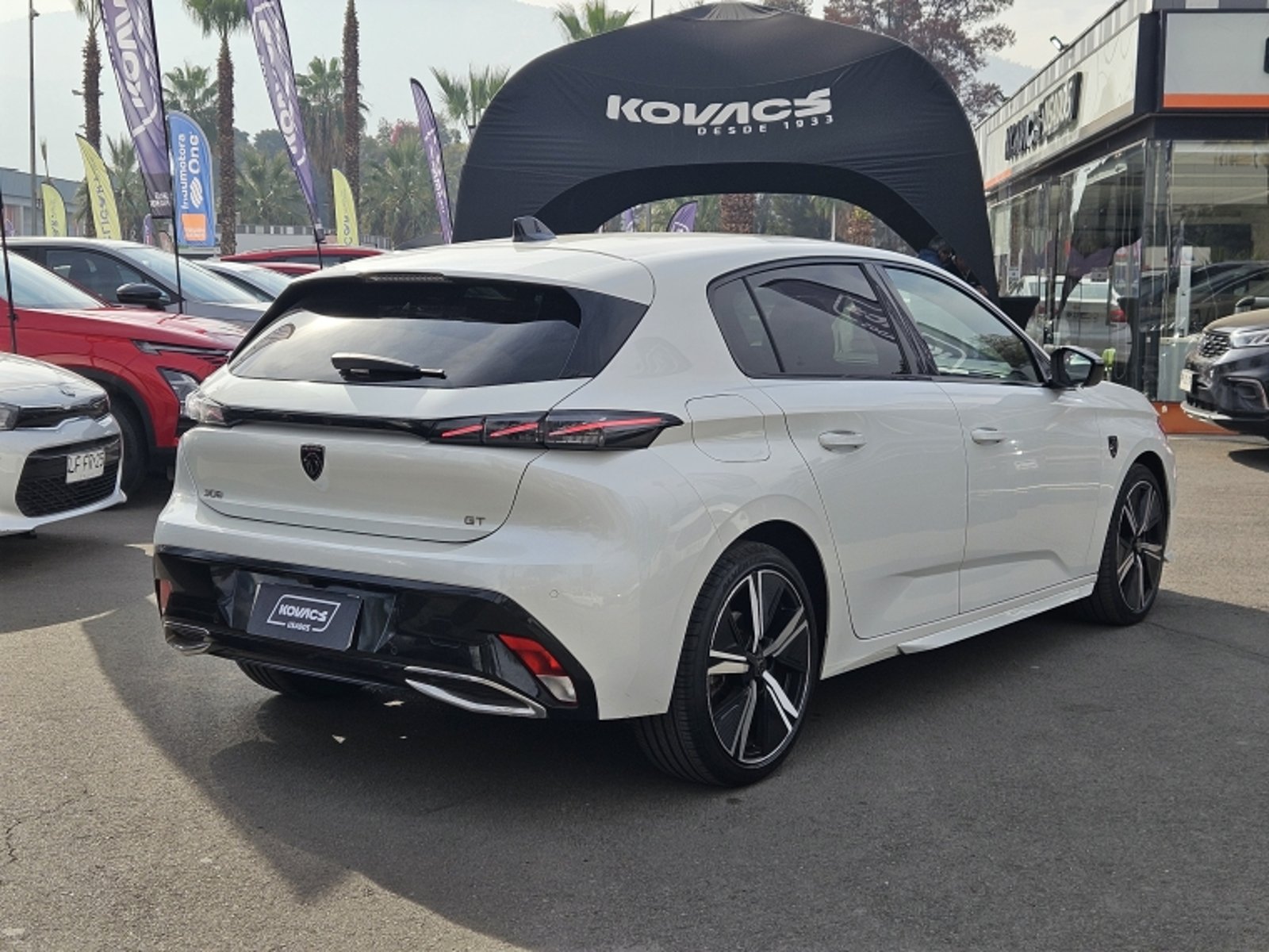 Peugeot 308 PURETECH 1.2 GT AUT 2022 - Foto 4 de 20