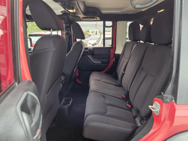 Jeep WRANGLER UNLIMITED 4X4 2014 - Imagen 8 de 20