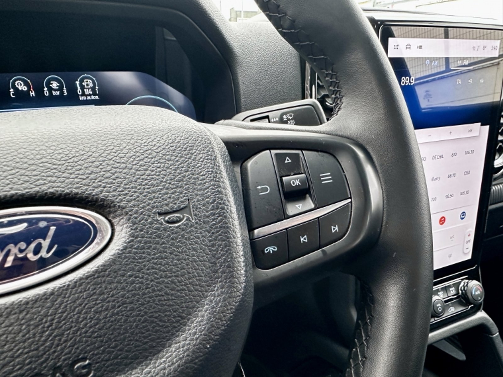 FORD RANGER LIMITED 3.0 AUT 2025 - Imagen 12 de 18