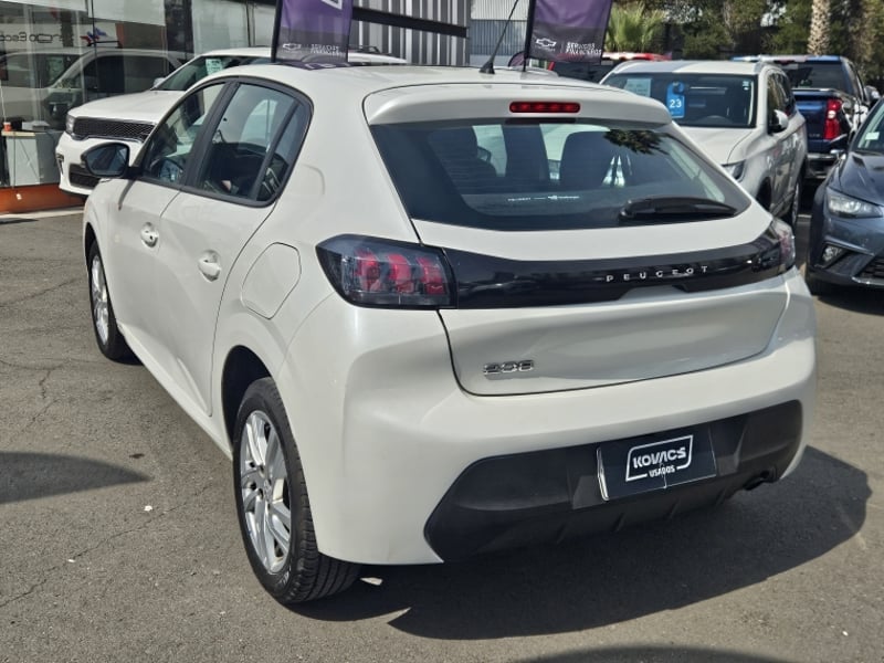 Peugeot 208 STYLE PURETECH 75 1.2 2024 - Imagen 6 de 20