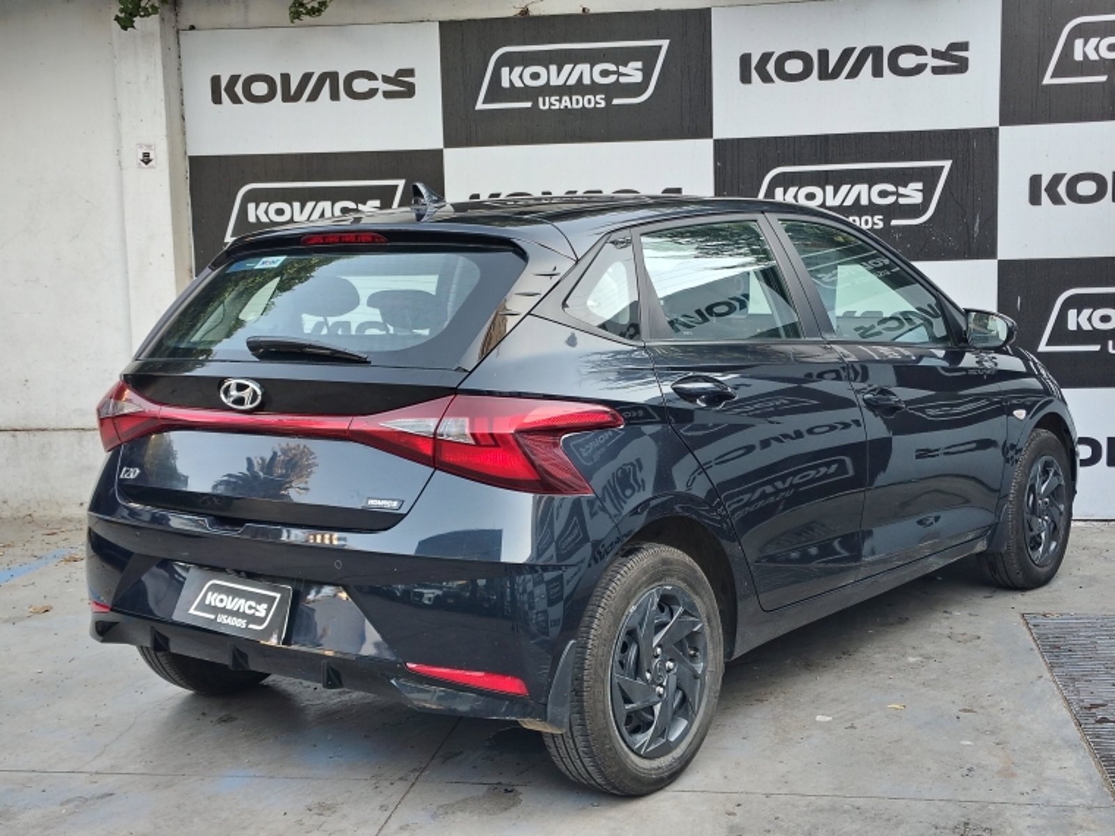 HYUNDAI I-20 1.4 BI3   PLUS  MT 2023 - Imagen 14 de 17