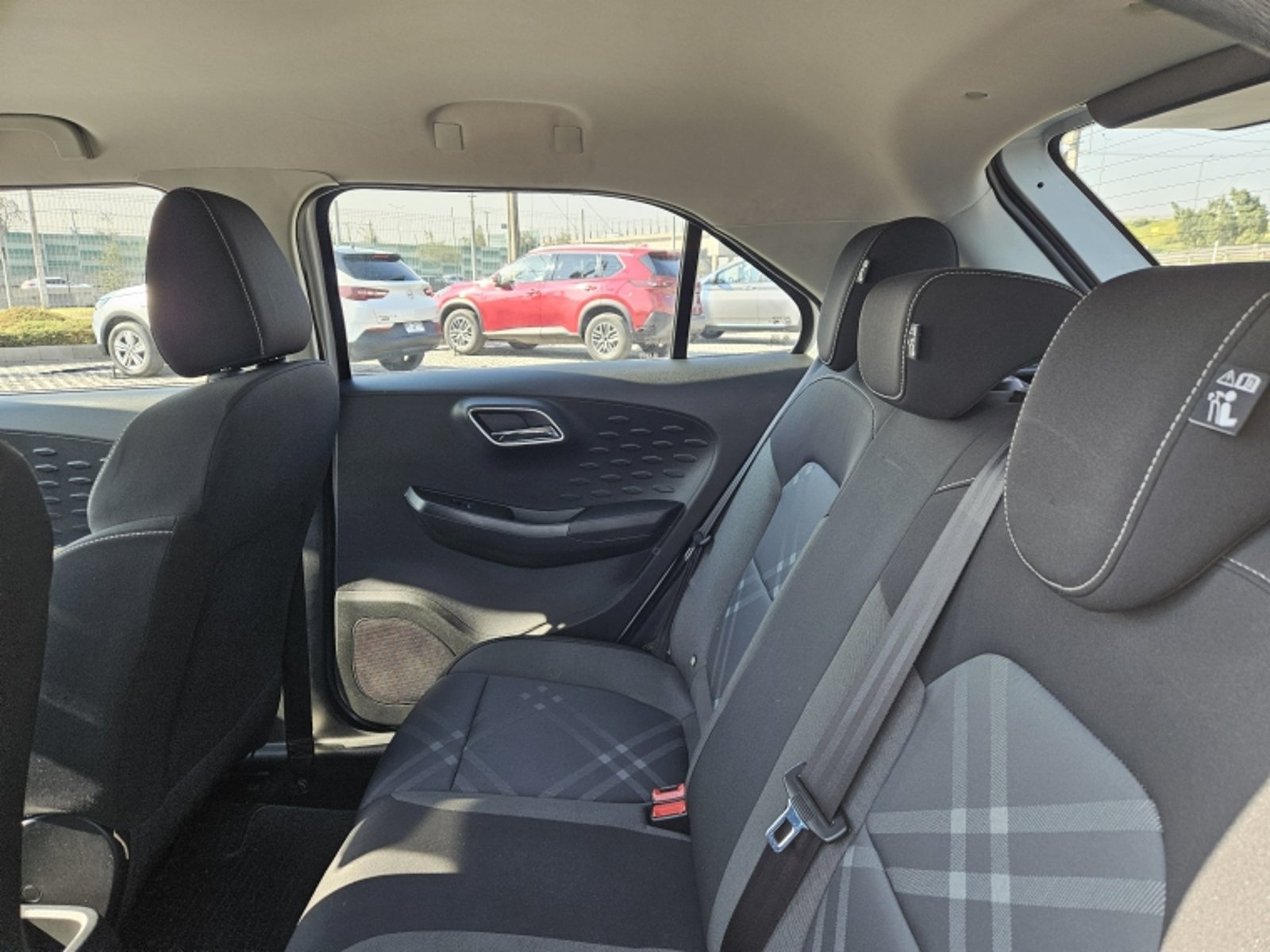 MG 3 1.5  COM  AT 2023 - Imagen 8 de 17