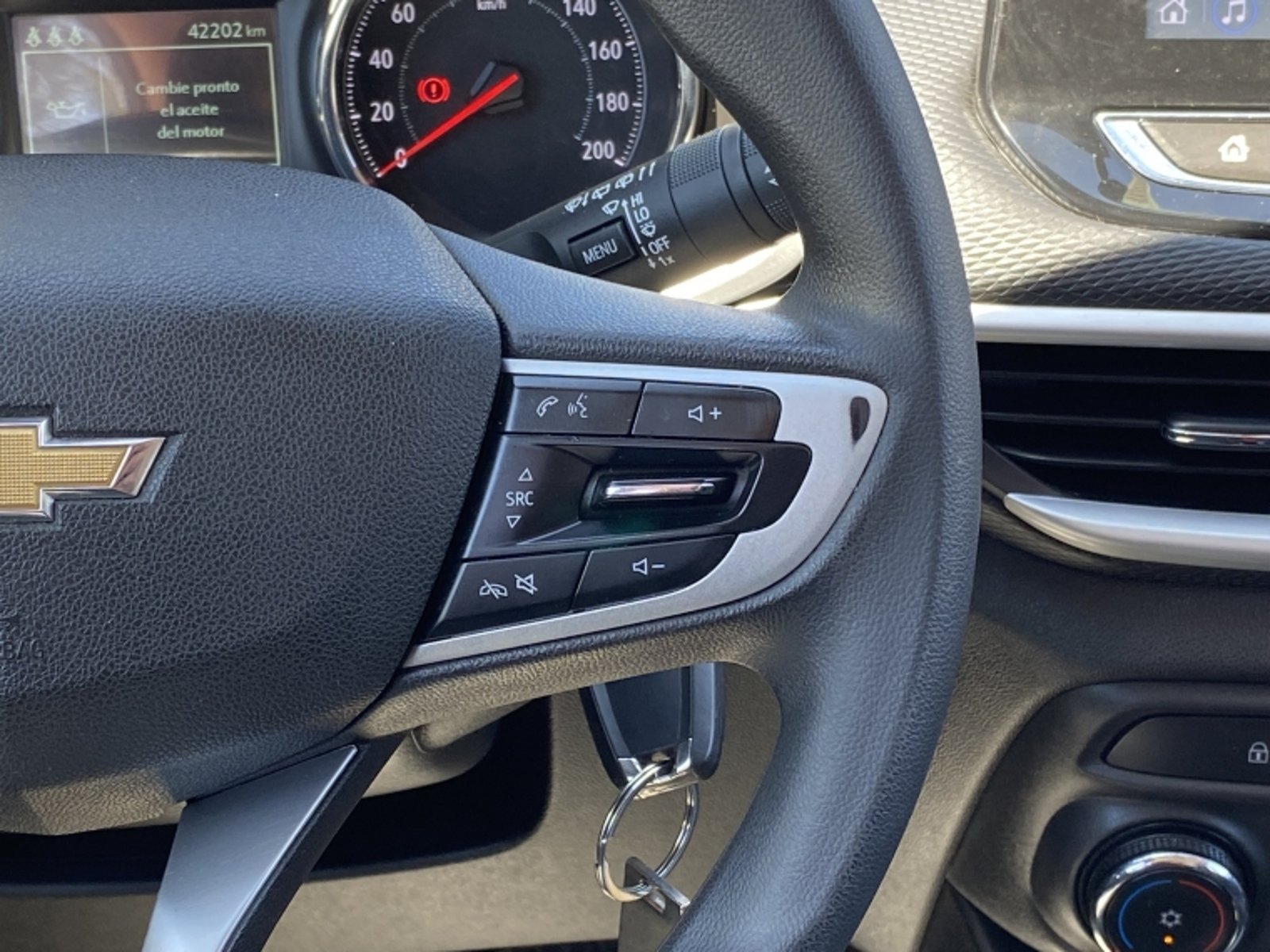 CHEVROLET TRACKER LS P2 MT 1.2 2022 - Imagen 15 de 20