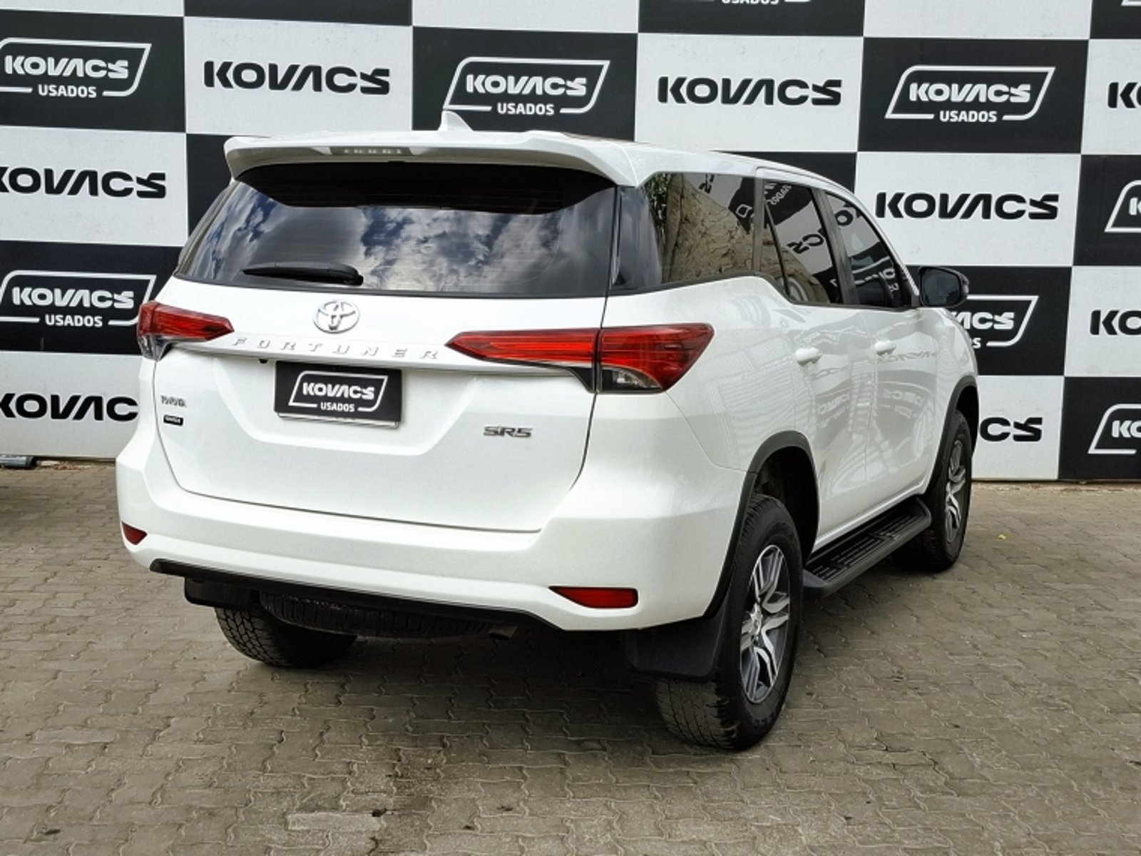TOYOTA FORTUNER FORTUNER OTTO 2.7 AUT 4X2 2018 - Imagen 3 de 20