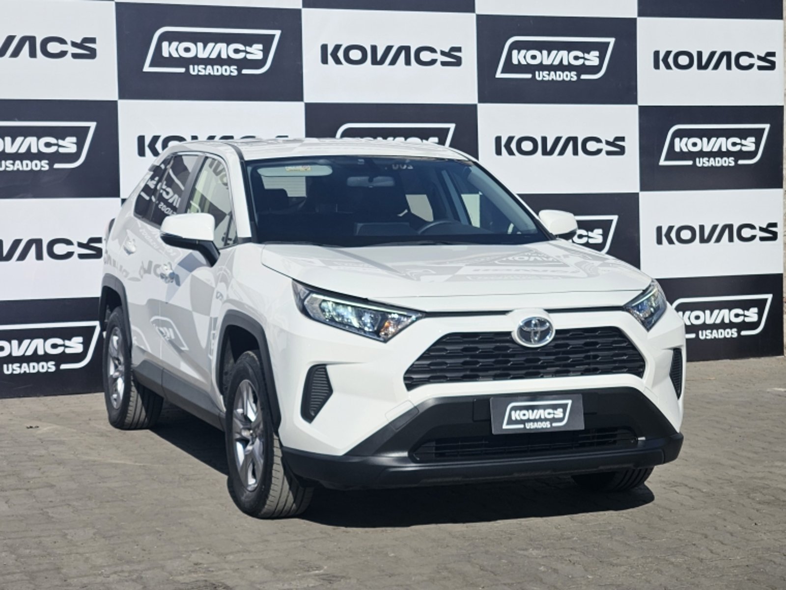 TOYOTA RAV4 LE AT 2024 - Foto 3 de 20