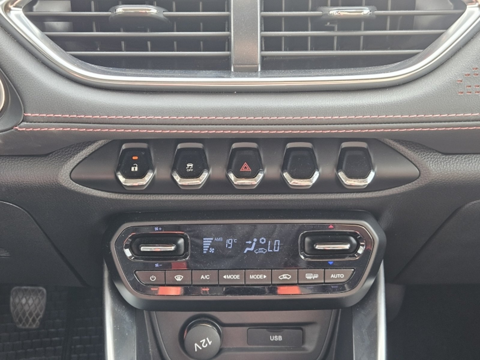 Chevrolet GROOVE 1.5 PREMIER MT 2023 - Imagen 12 de 20